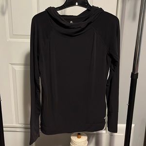 Gap Fit Breathe Long sleeve Activewear Sz M